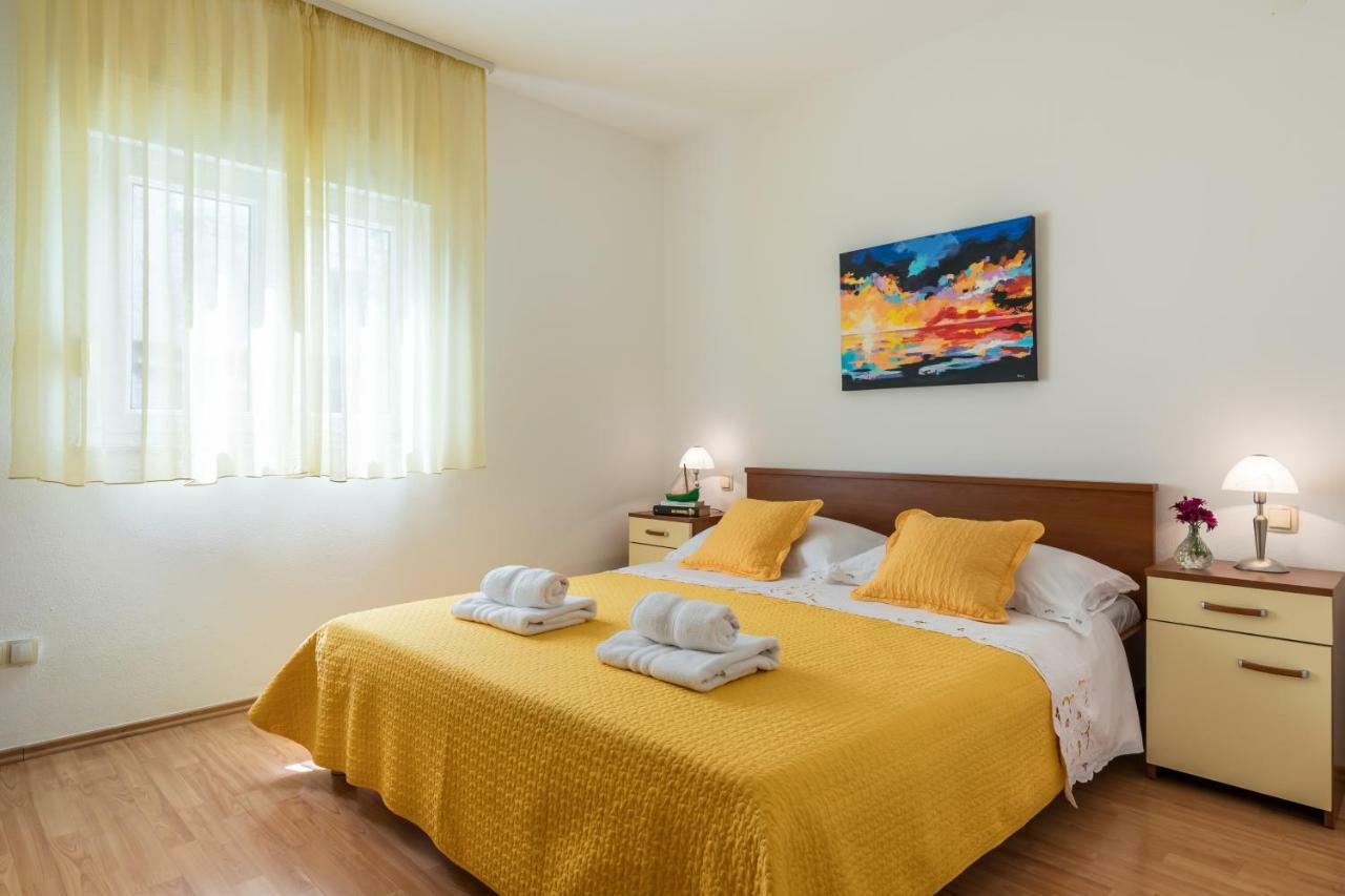 Apartments Rogulj Trogir Exterior foto