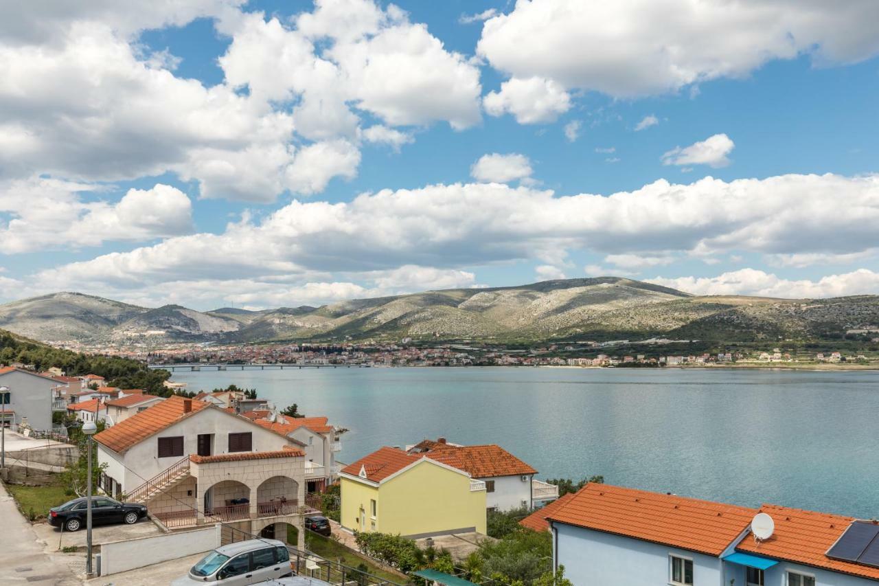 Apartments Rogulj Trogir Exterior foto